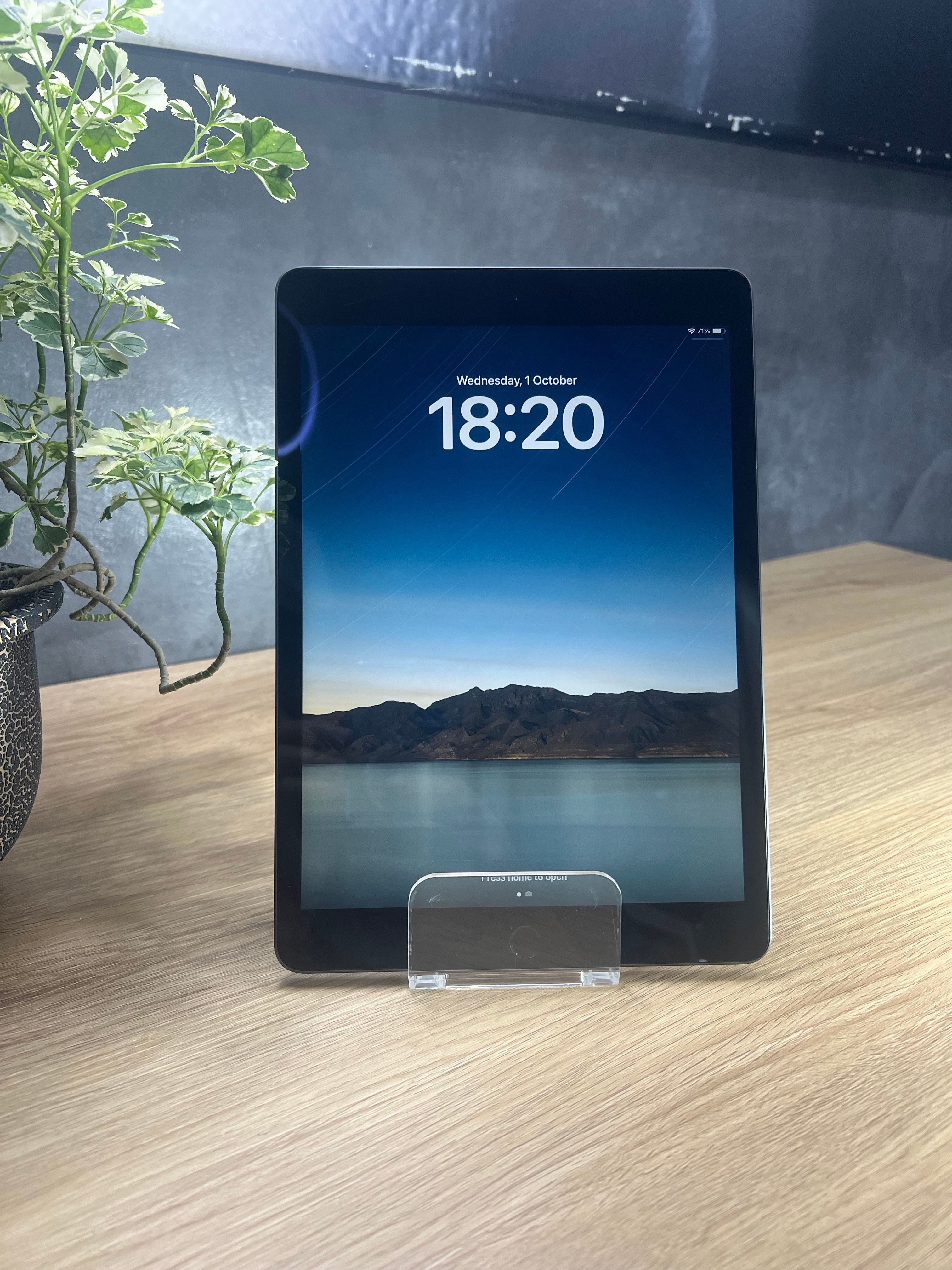 iPad Gen9 — SOLD